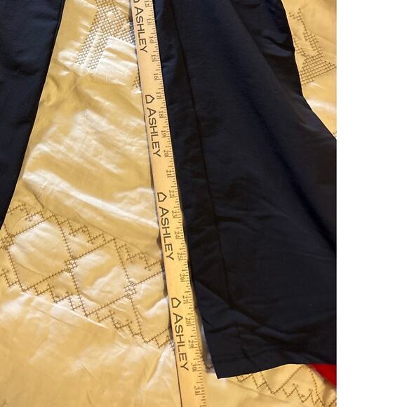 Athleta Women’s Black Trek/Outdoor Pants – Size 8 – Zip Pockets - Picture 9 of 9